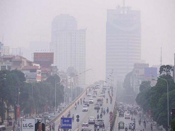 ハノイ、大気汚染による健康被害に警戒を