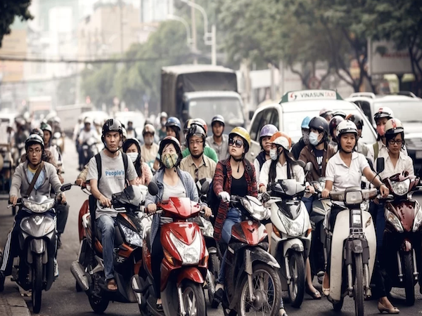 ベトナム バイク市場、今後も衰退か