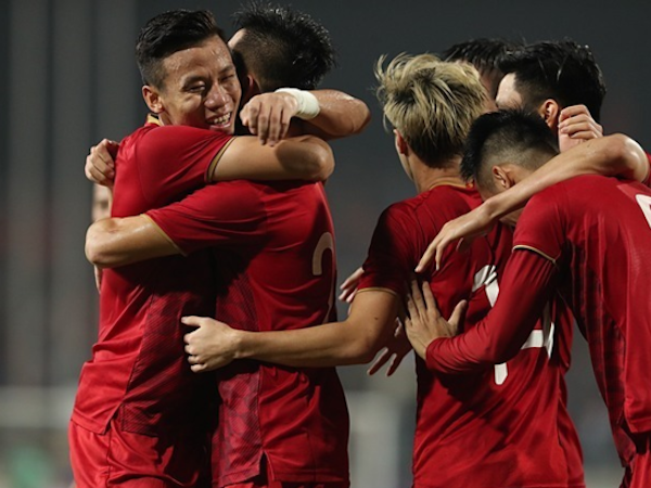 ベトナム代表、UAEに勝利　W杯2次予選グループ首位に