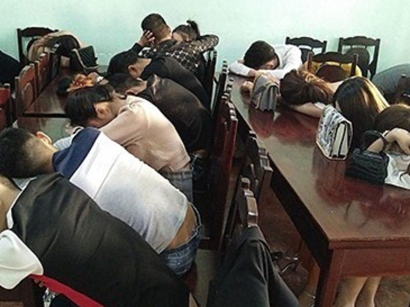5つ星ホテルで麻薬使用、88人逮捕