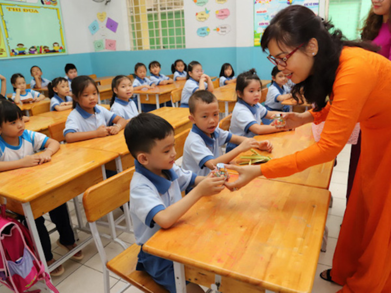 ベトナム：学校再開へ、一部は3月末まで休校に