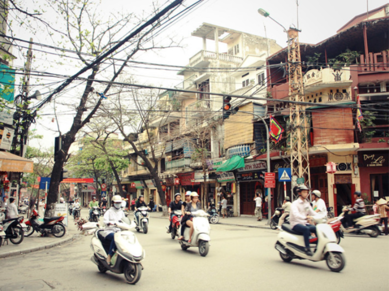 ベトナム：28日から主要都市での全てのサービス施設閉鎖か、首相が要請