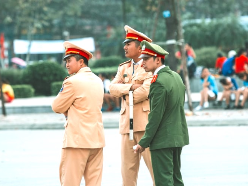 ベトナム、フック首相が最低賃金引き上げ延期を提案