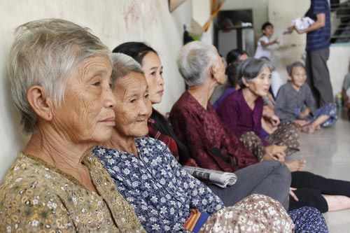 ベトナム 高齢化のスピード早まる