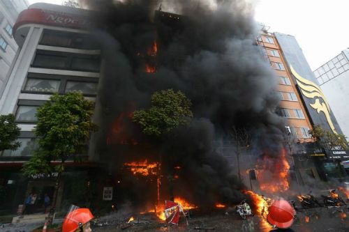 ハノイ：カラオケ店の火災により 13名が死亡