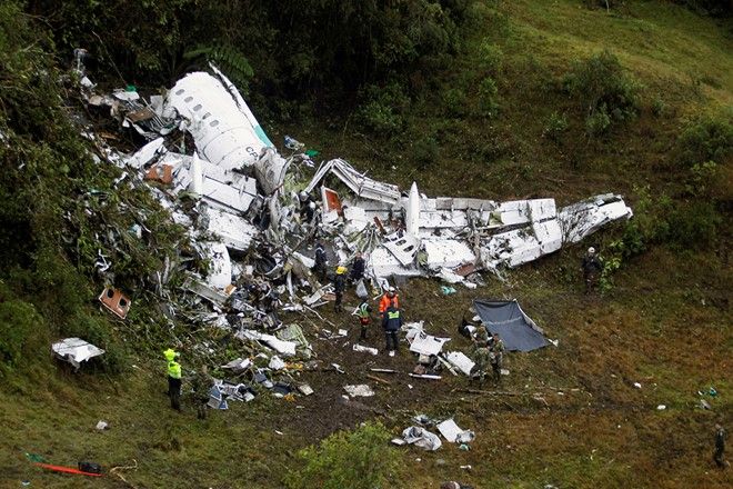 【速報】コロンビア飛行機墜落事故：死者７５人