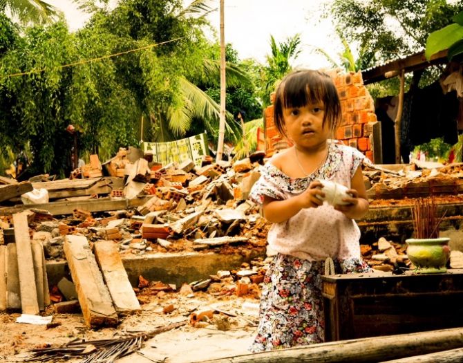 ベトナム中部、台風Damreyの影響で15万人の子供たちが栄養失調の危険に