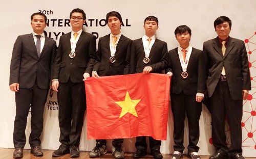 ベトナム人学生、情報オリンピックで金メダル獲得