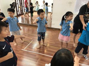 ハノイの日系幼稚園で空手スクールを開催！【なかよし幼稚園】