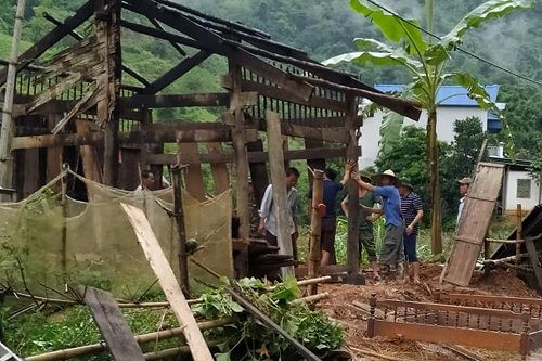 北部ベトナム、豪雨により3人死亡