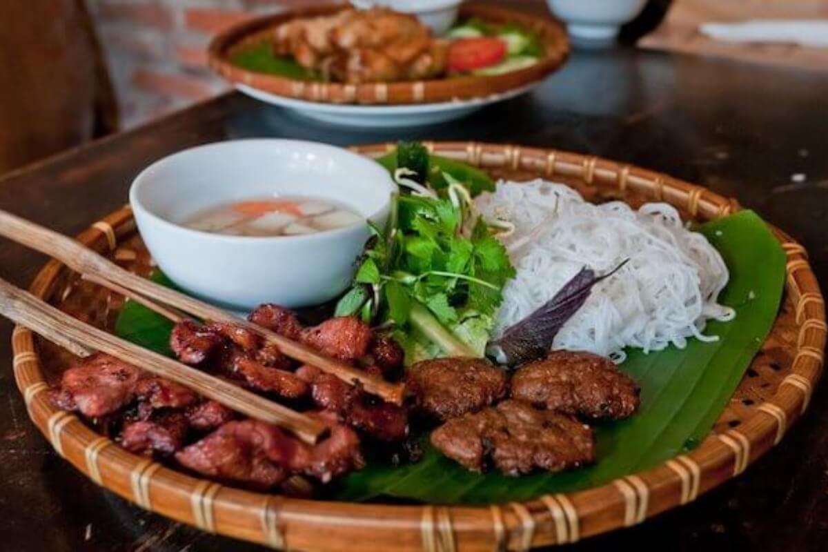 フォーだけじゃない!? ベトナムで食べたい人気の麺料理をご紹介！