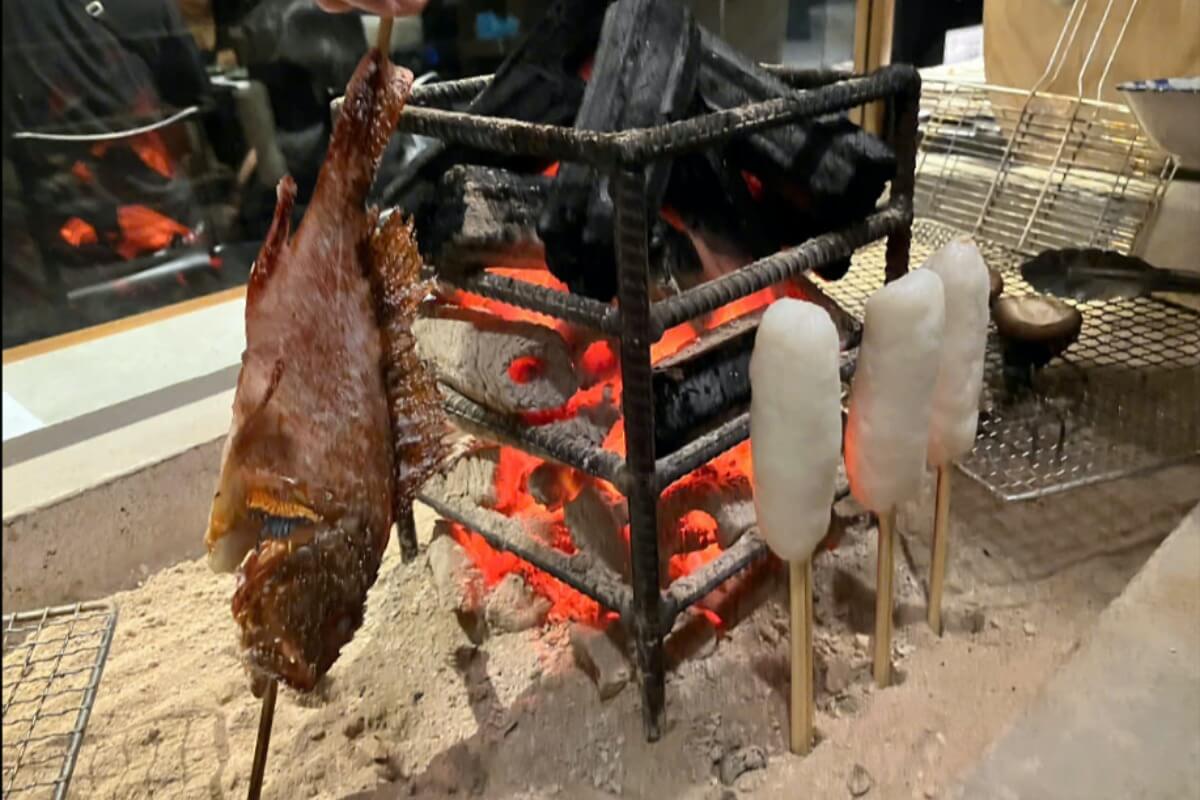 24年10月｜目の前で焼き上がる東北の鮮魚！ ろっけんで炉端焼きを堪能