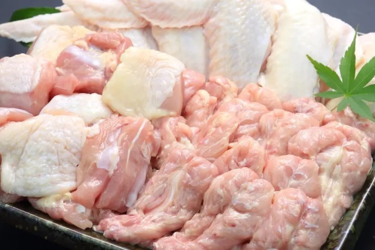 ［食肉卸］独占輸入・飲食店必見！ 宮崎のブランド鶏をHCMCで