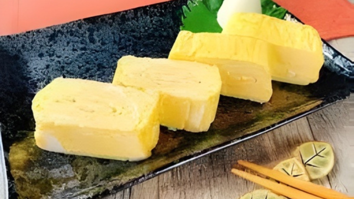 初詣 せんべろセットのだし巻き玉子と巻き物