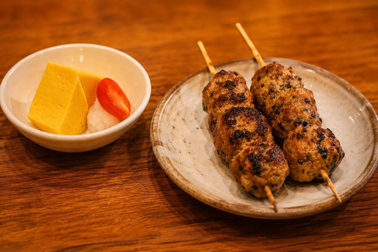 3名以上のグループにプレゼントされる玉子焼きとつくね