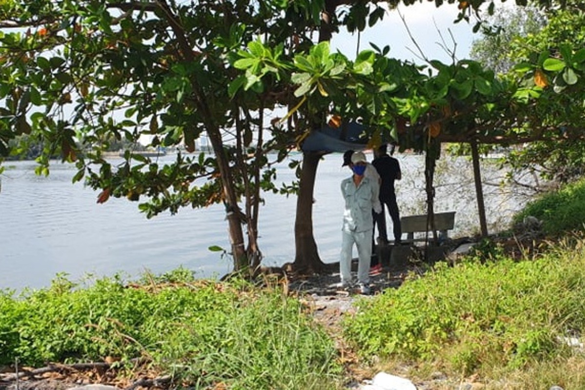 サイゴン川で女性の遺体見つかる、頭と右腕が半分欠けてる状態