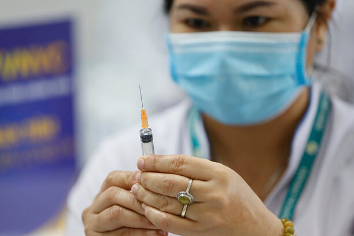アストラゼネカ製ワクチン、ベトナムで9人に副作用 　1人重い症状