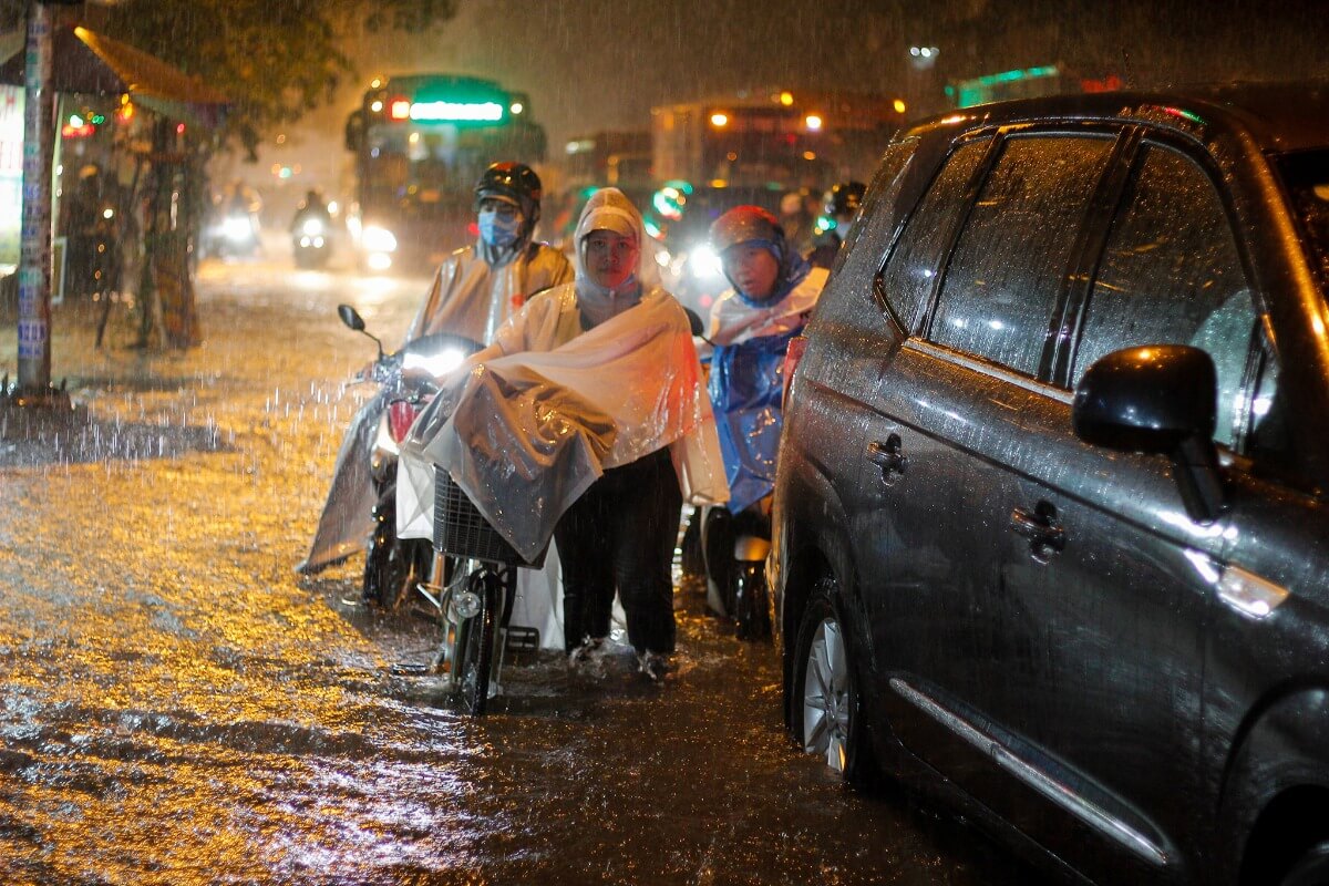 ホーチミン市などベトナム南部で雨季長引く