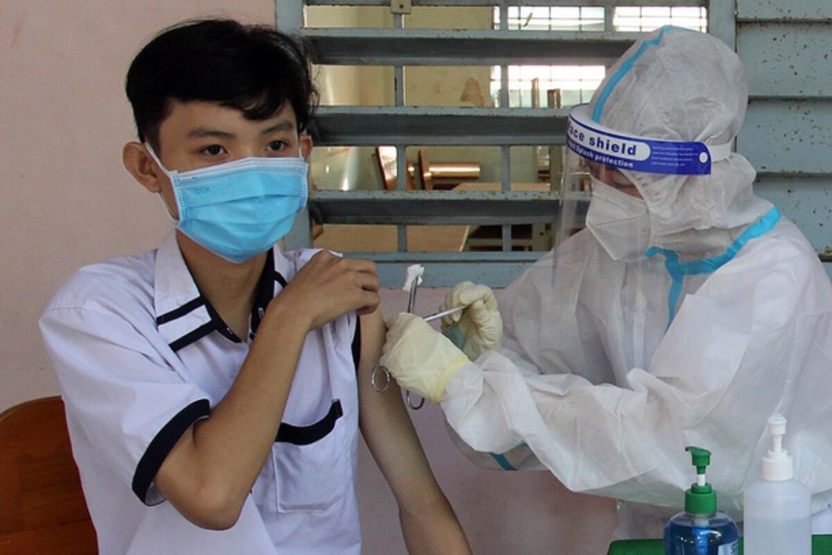 ベトナム、今月までに12歳以上の子供へのワクチン接種完了を指示