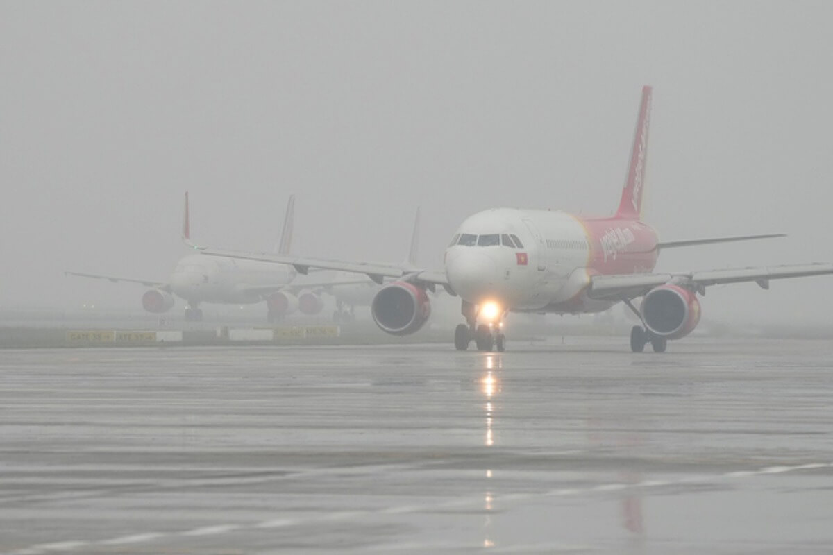 濃霧でノイバイ国際空港発着のフライト26便が遅延・キャンセルに