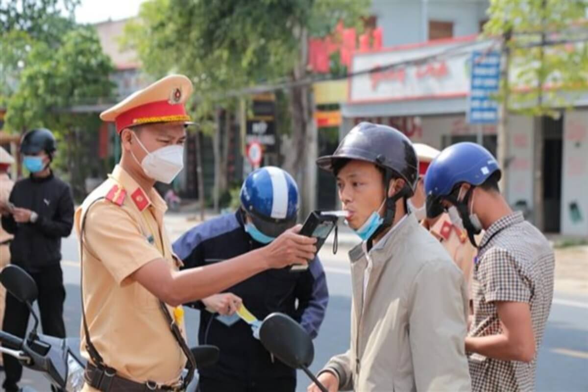 「交通安全月間」15日から取り締まり強化始まる　ベトナム