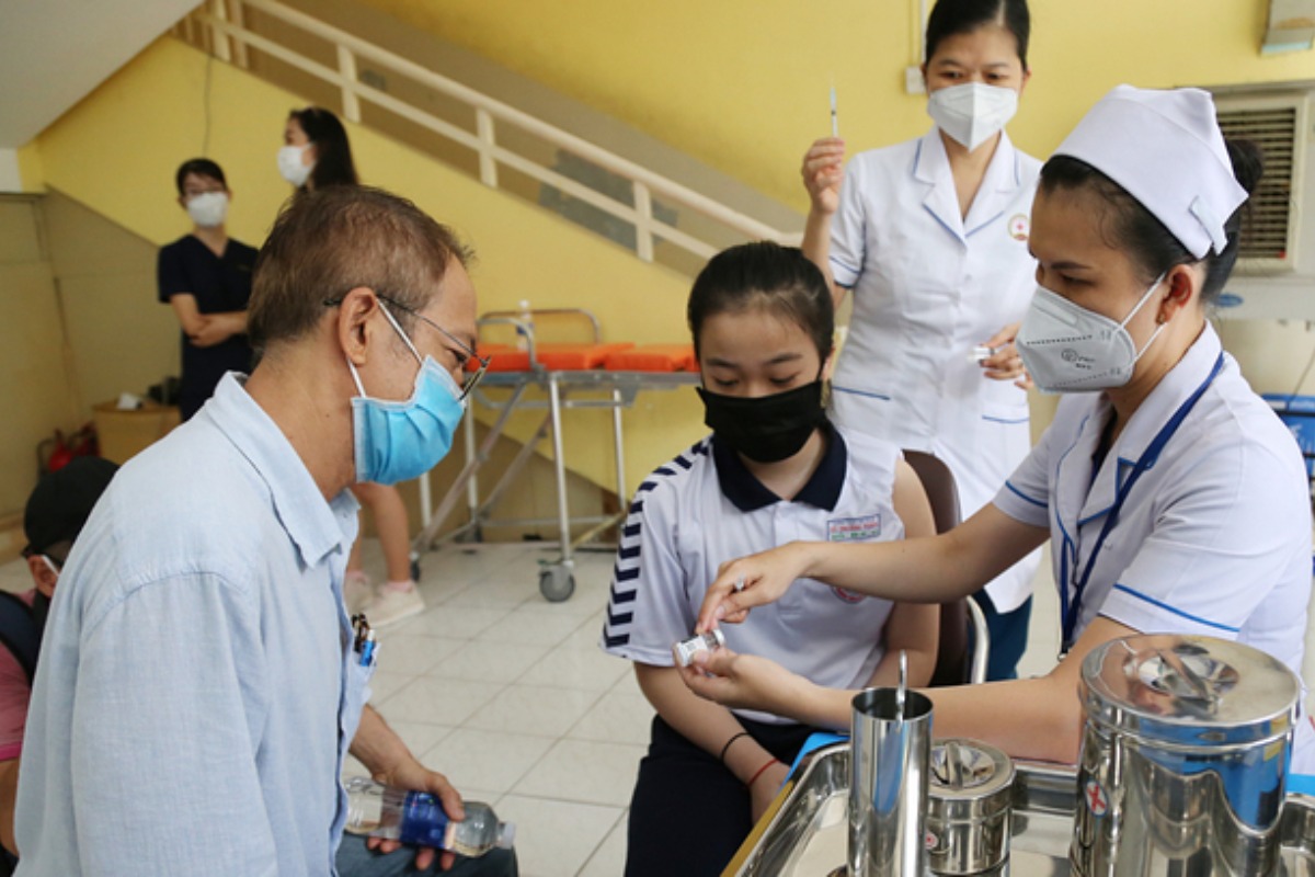 ベトナム：新型コロナ感染者7116人　28日