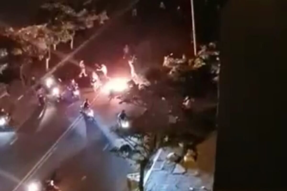 ダナン市　若者40人以上が火炎瓶などを持ち乱闘、SNSでの対立で