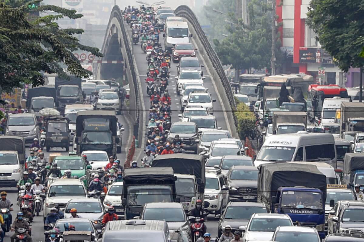 ベトナム南東部は交通投資を行わければ経済的な障害へ：交通運輸相