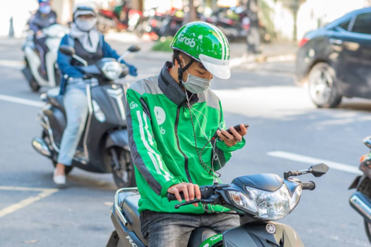 ベトナム消費者庁、グラブへ猛暑割増の説明を要求