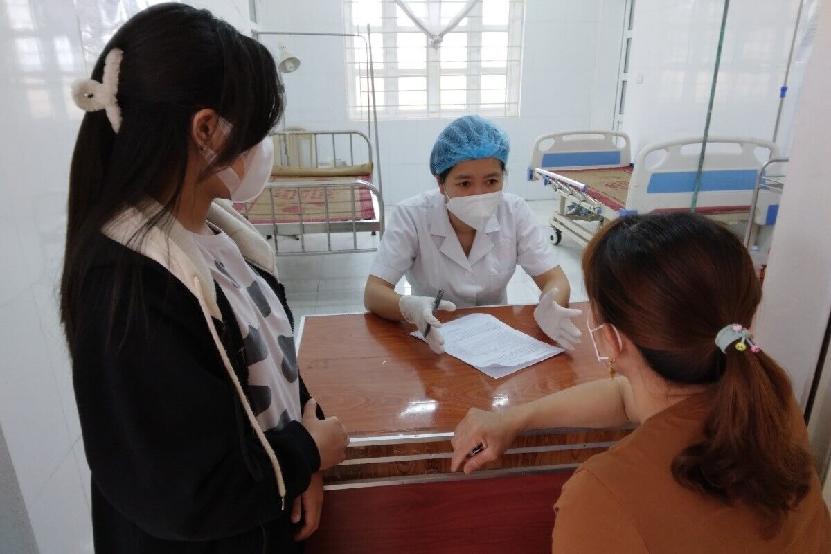 ベトナム：新型コロナ感染者2012人、前日比84人減　4日