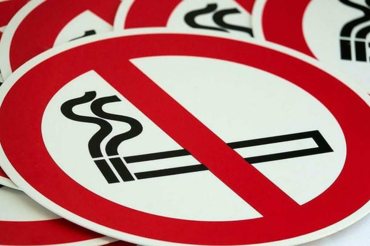 機内喫煙の罰金を無視、男性に9ヶ月のフライト禁止処分
