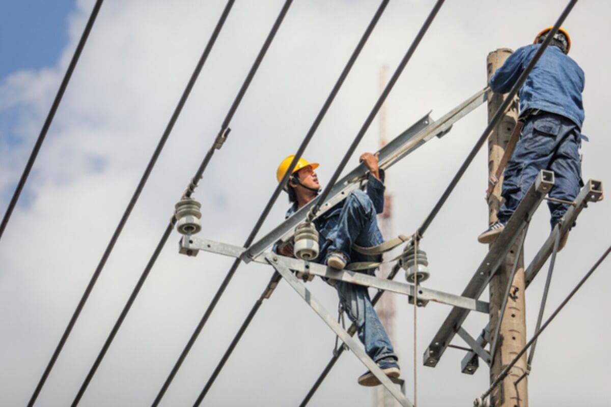 2030年まで年間80億ドル〜140億ドルの電力投資が必要