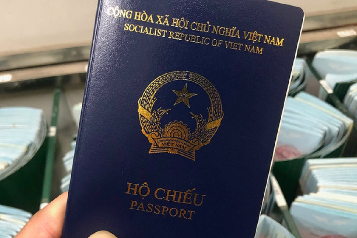 米国、ベトナム新パスポート所持者に出生地証明を要求