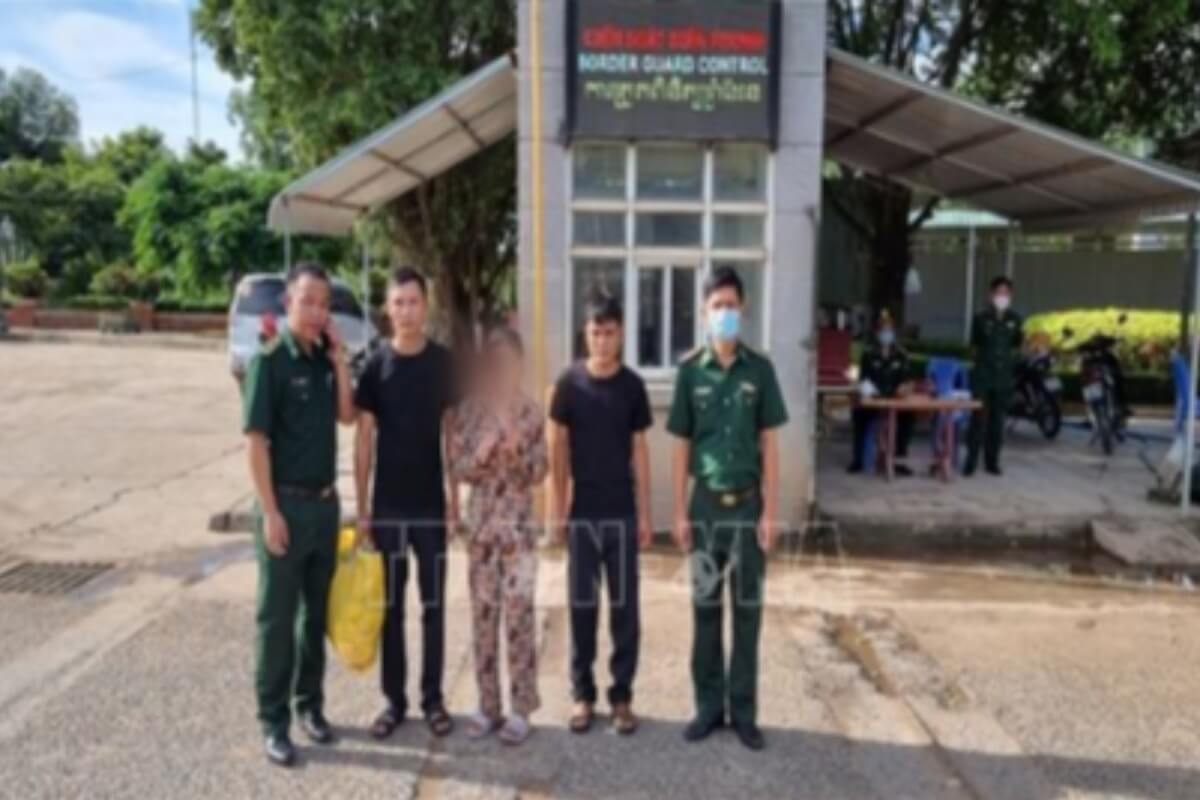 ベトナム国境警備隊、カンボジアに人身売買された少女を救出