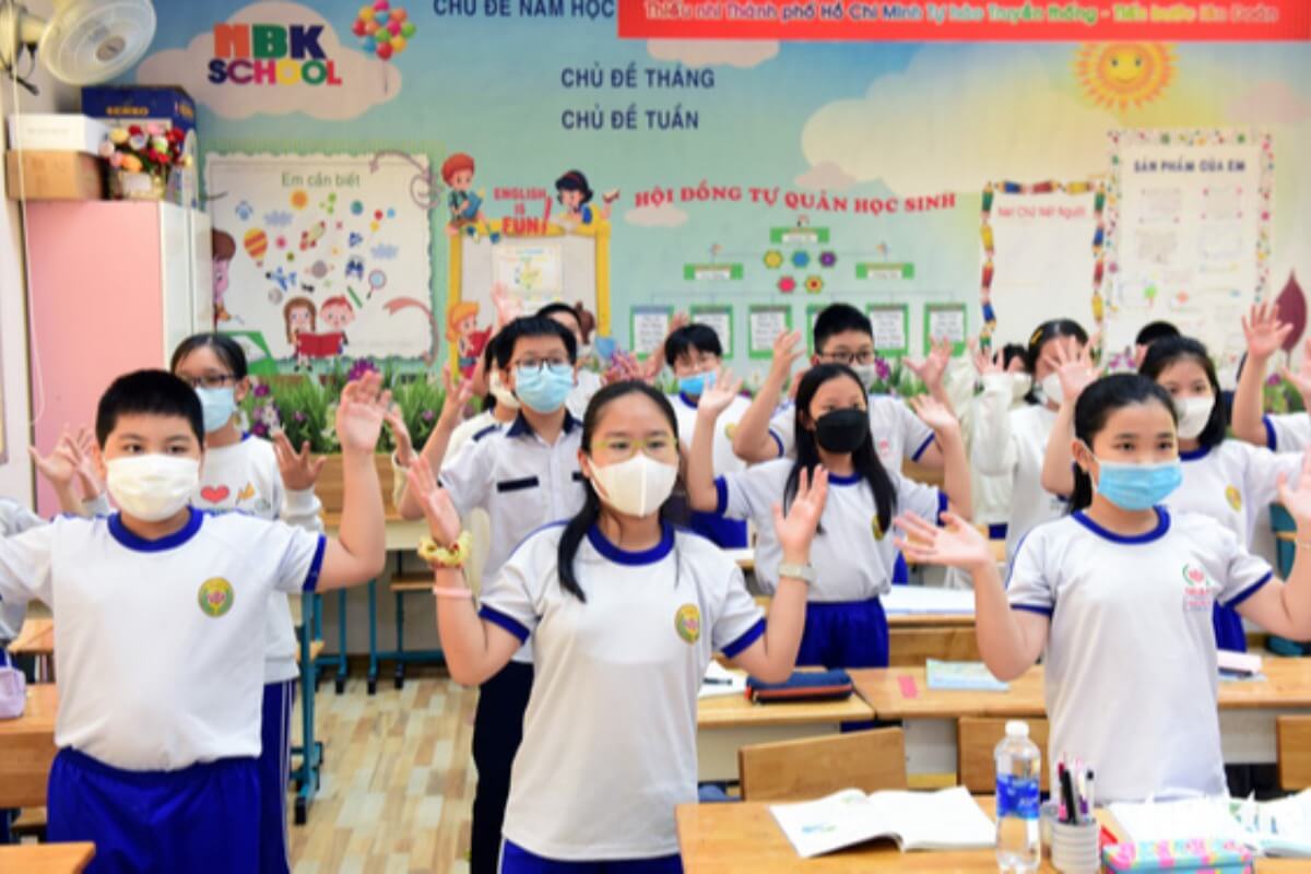 ベトナム、多くの学校で教室不足と教師不足が深刻化