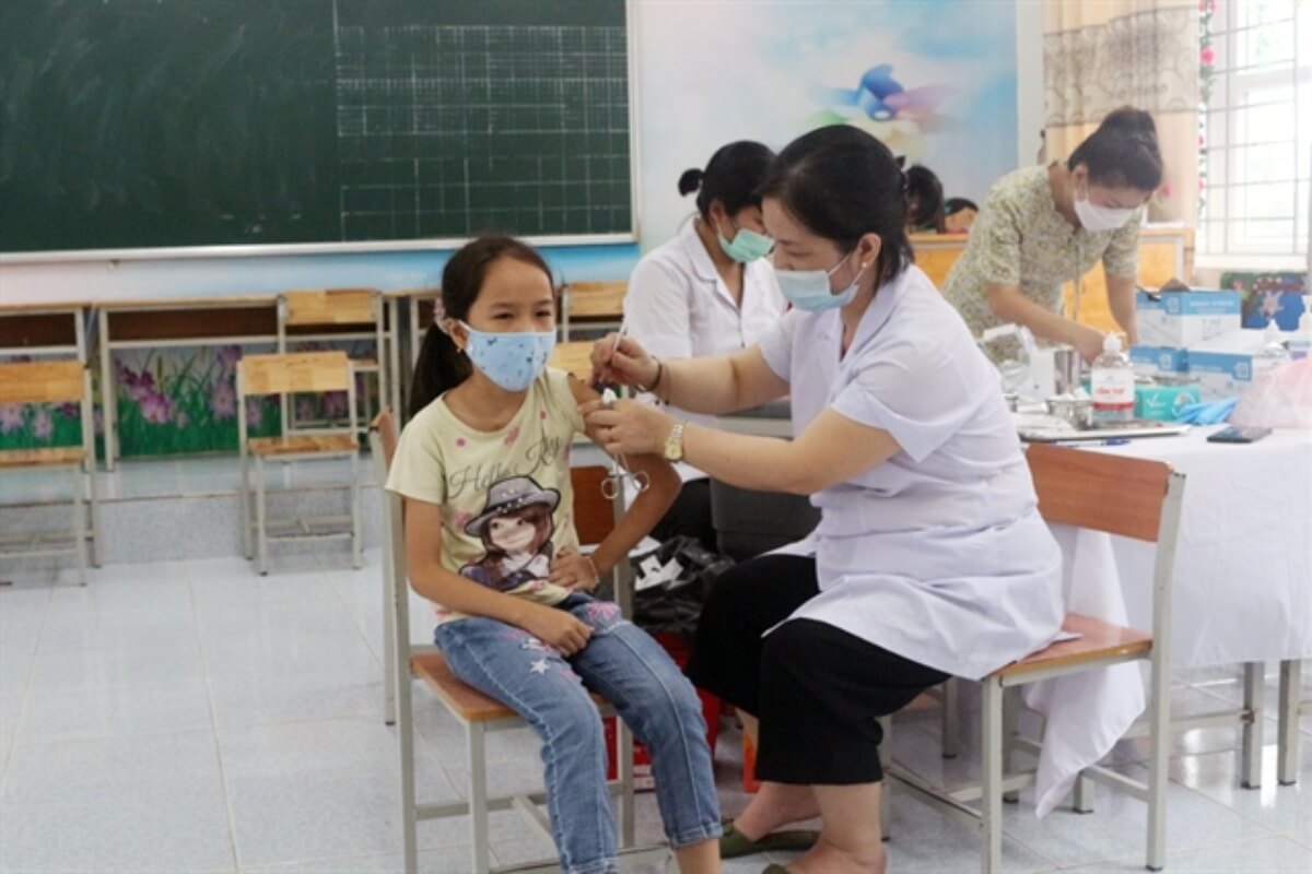 ベトナム：新型コロナ感染者1390人、205人減少　4日