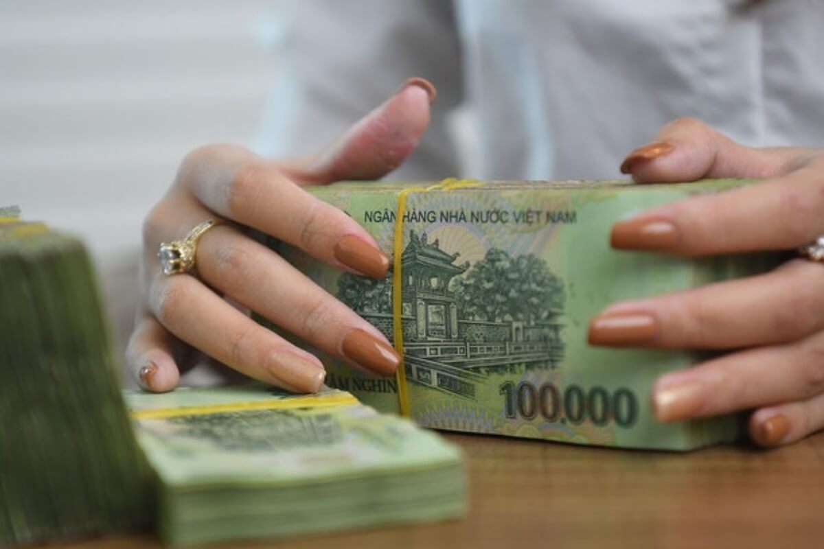 ベトナム通貨が対ドルで最安値に下落、1ドル2万3281ドン｜ポステ