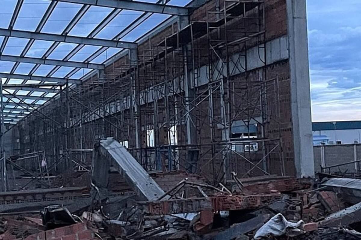 建設中の台湾系工場の壁が崩落、5人死亡　ベトナム中部