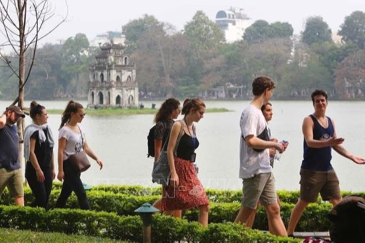 ベトナム：新型コロナ感染者546人、前日比230人増　23日