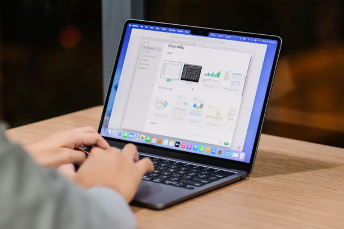 AppleのMacBook、5月にベトナムで生産開始か