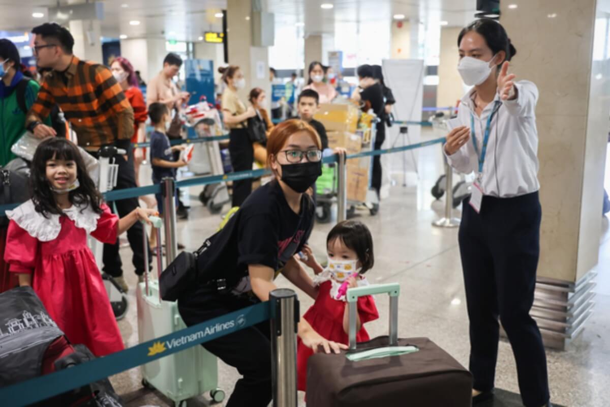ベトナム全国の空港利用者数、1月は980万人以上