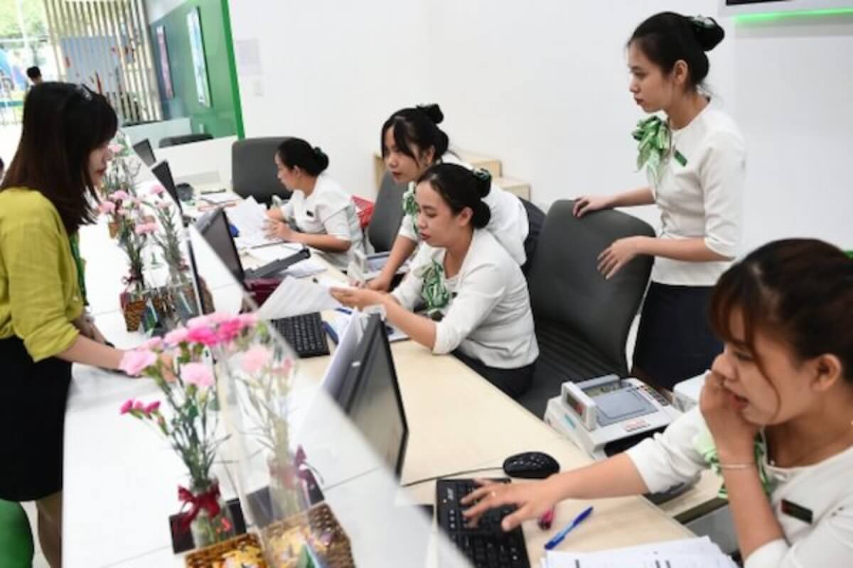 ベトナムの銀行セクター、上級職以上の女性割合に課題