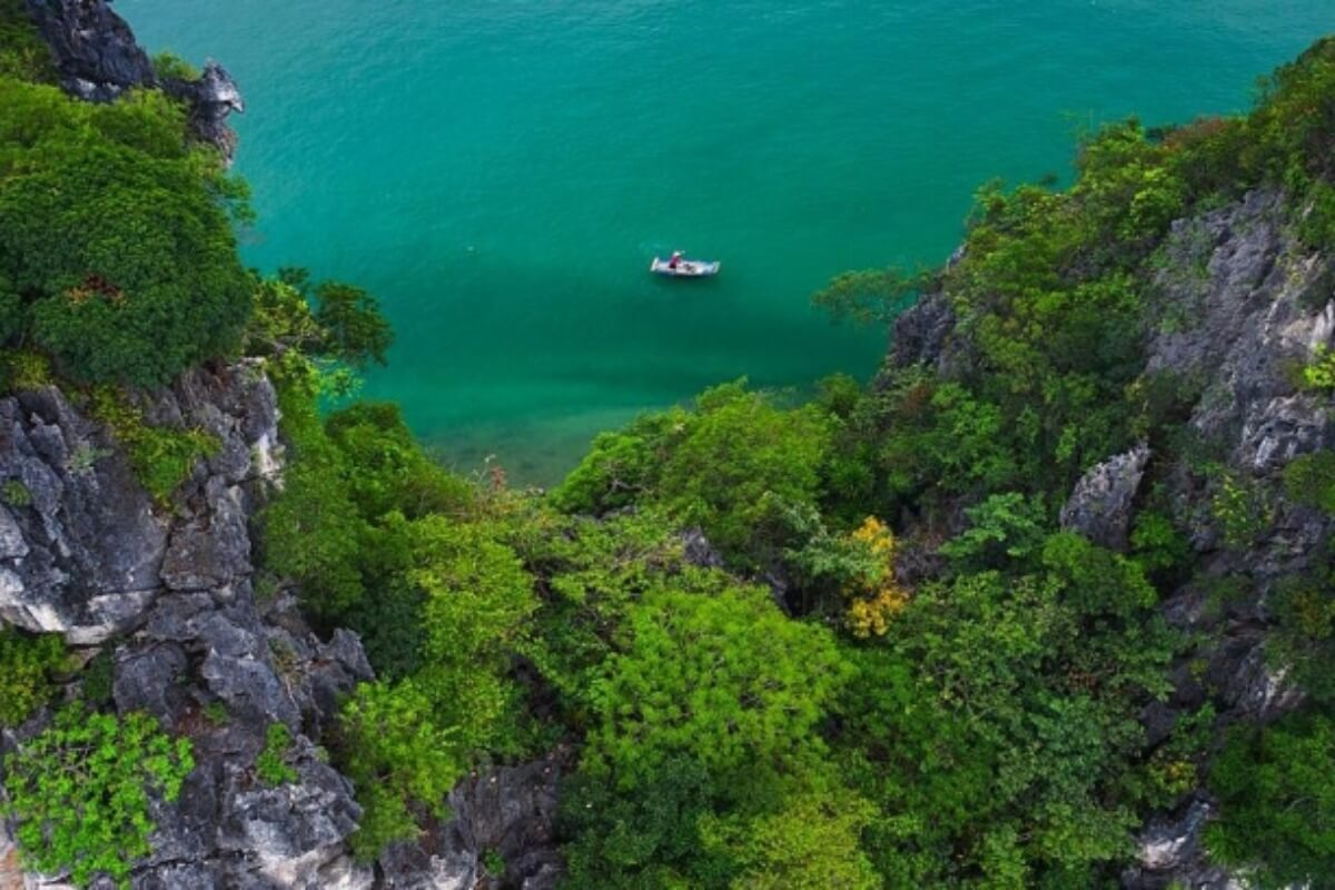 世界で最も美しい場所トップ25、ベトナムのハロン湾が選出