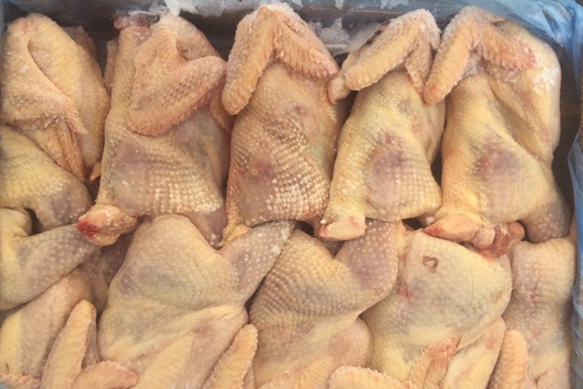 大量に密輸された廃棄鶏肉、ベトナム養鶏セクターに影響