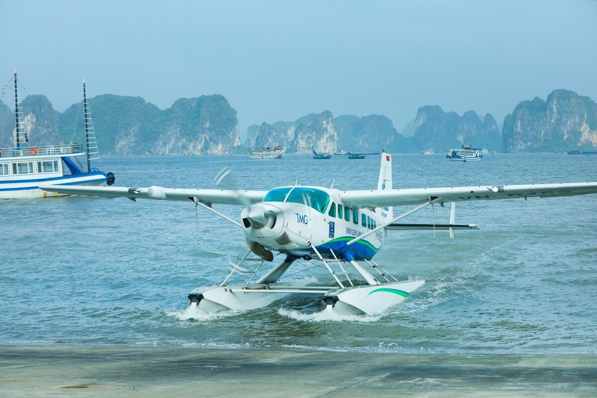 ハロン湾の水上飛行機ツアー、85ドルで楽しむ絶景