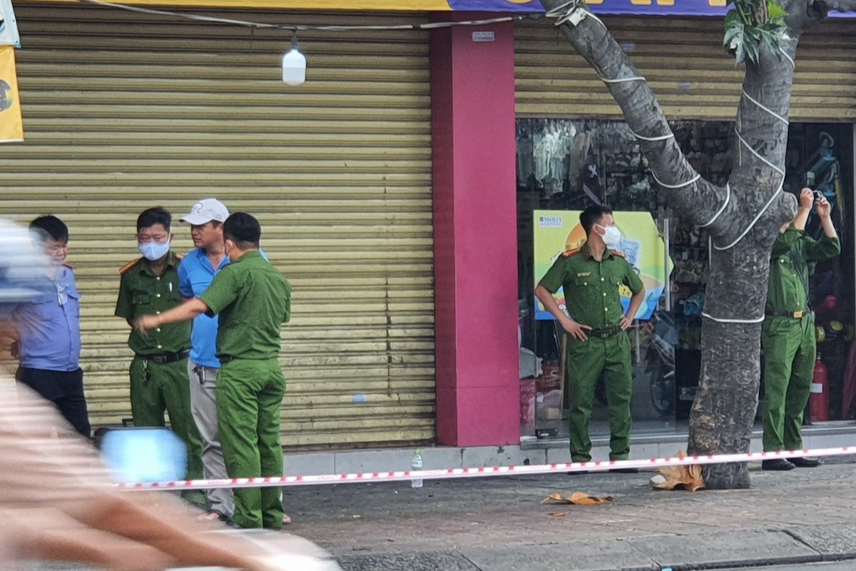 ホーチミンの貝屋で乱闘、1人死亡