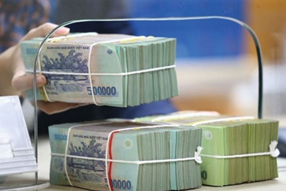 ベトナムの消費者金融業界、厳しい経済状況の中で低収益