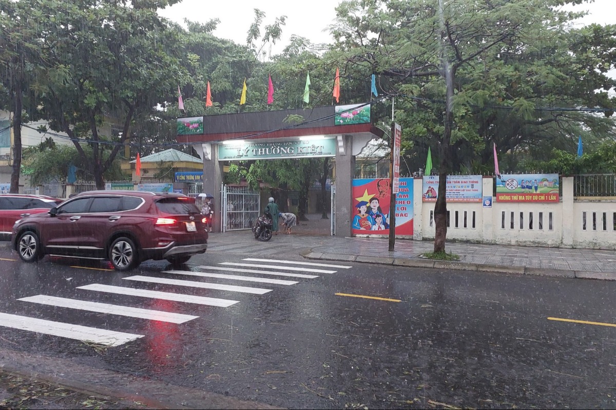 ダナンで学校が3日間休校、大雨と低気圧の影響