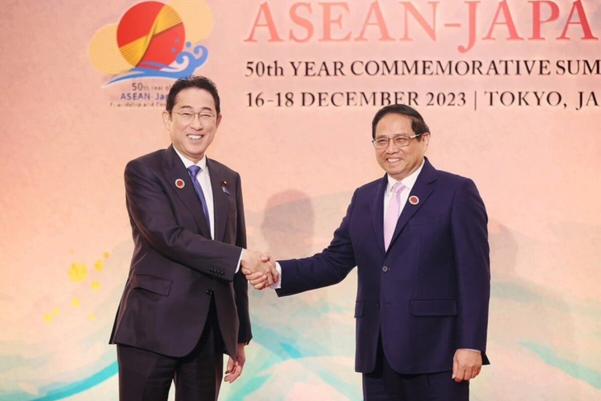チン首相と岸田首相の会談、ベトナム人のビザ免除を提案