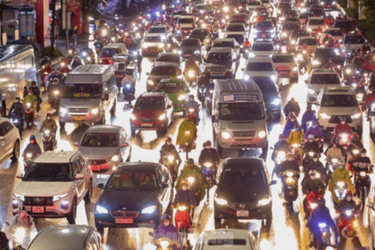 ハノイの交通渋滞問題、雨の日には300以上の渋滞箇所が存在